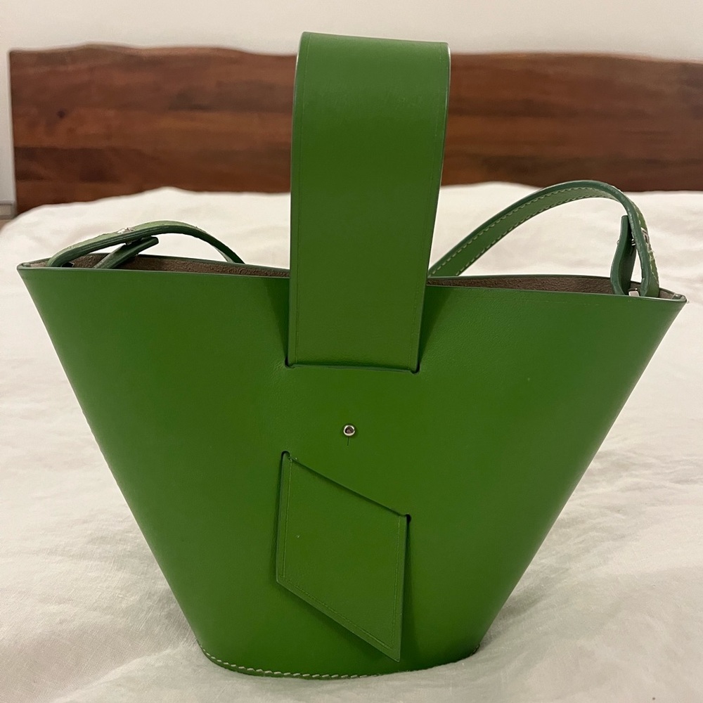 Carolina Santo Domingo leather mini Amphora bag in lime green